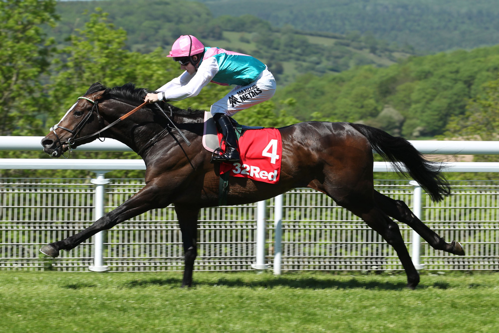 Jet Away strides away to win the Listed Festival Stakes at Goodwood, beating subsequent Group 1 Melbourne Cup winner Fiorente by two and a half lengths.