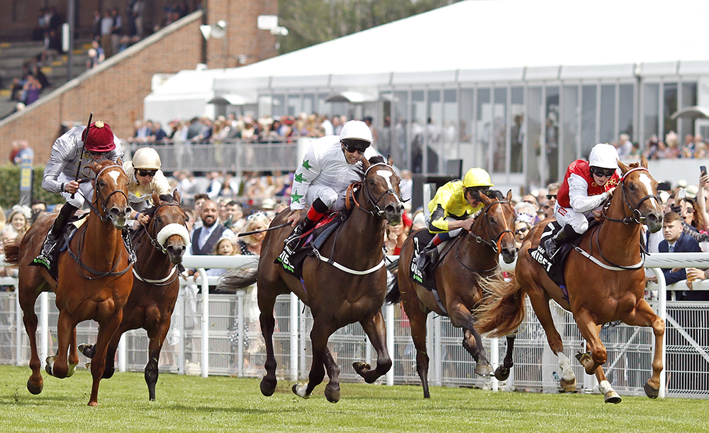 Beaten a head by Lusail in the Group 2 July Stakes, Asymmetric (centre) gains quick compensation in the Group 2 Richmond Stakes at Goodwood.